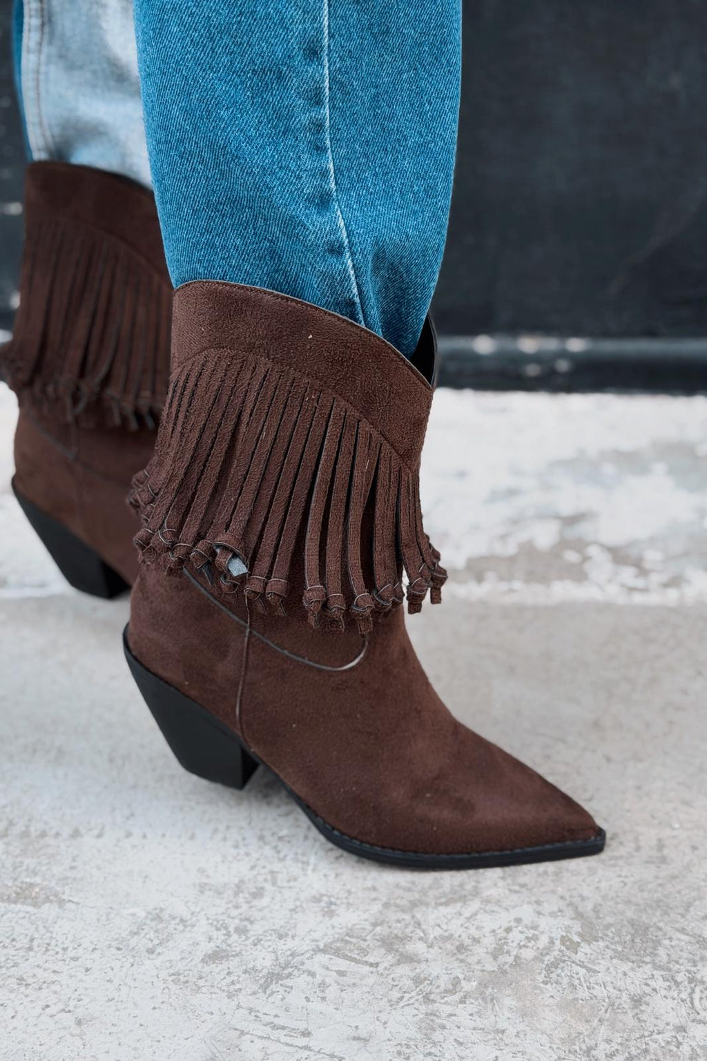 Iserne Women's Cowboy Boots Light Brown Suede Fringed