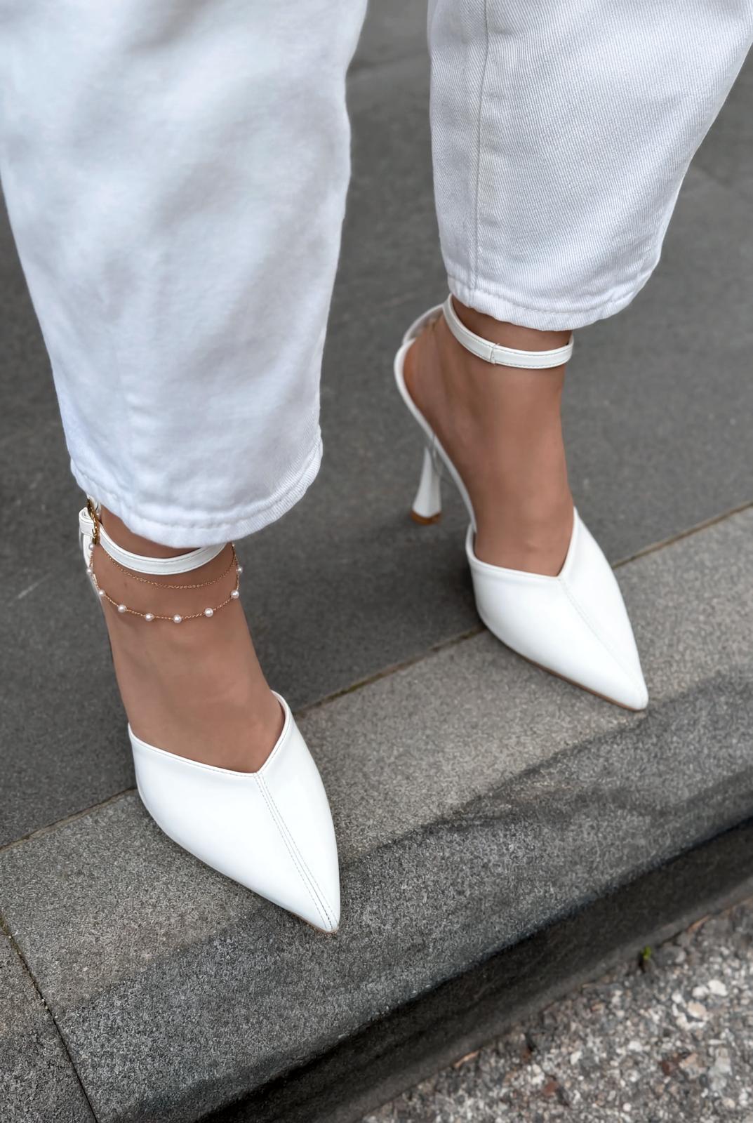 Rovire White Crinkled Patent Faux Leather Women's Stilettos