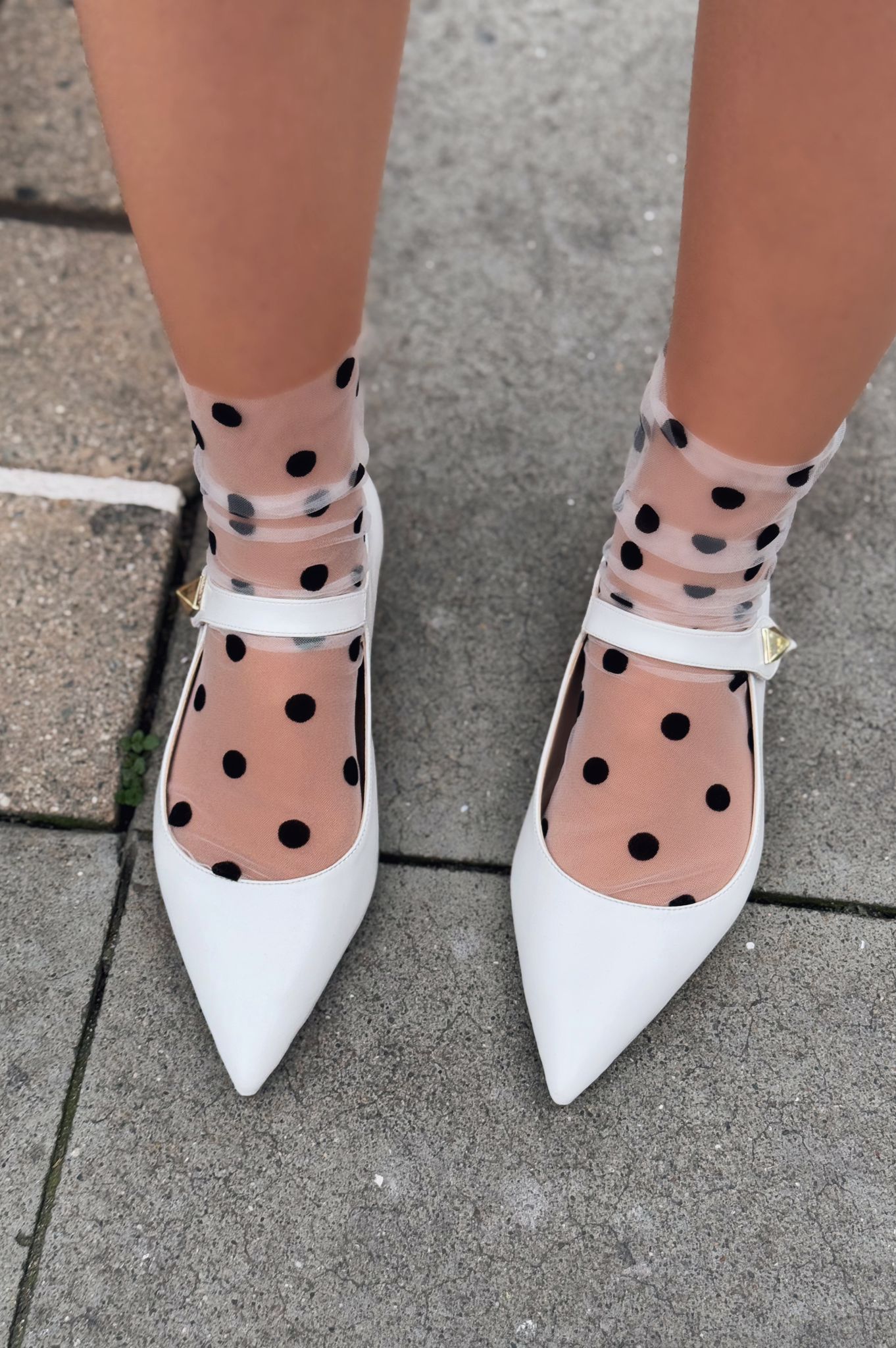 Brano White Faux Leather Women's Pointed Toe Flats