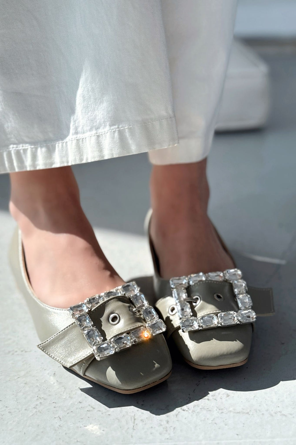 Woned Mint Green Faux Leather Crystal Women's Flats