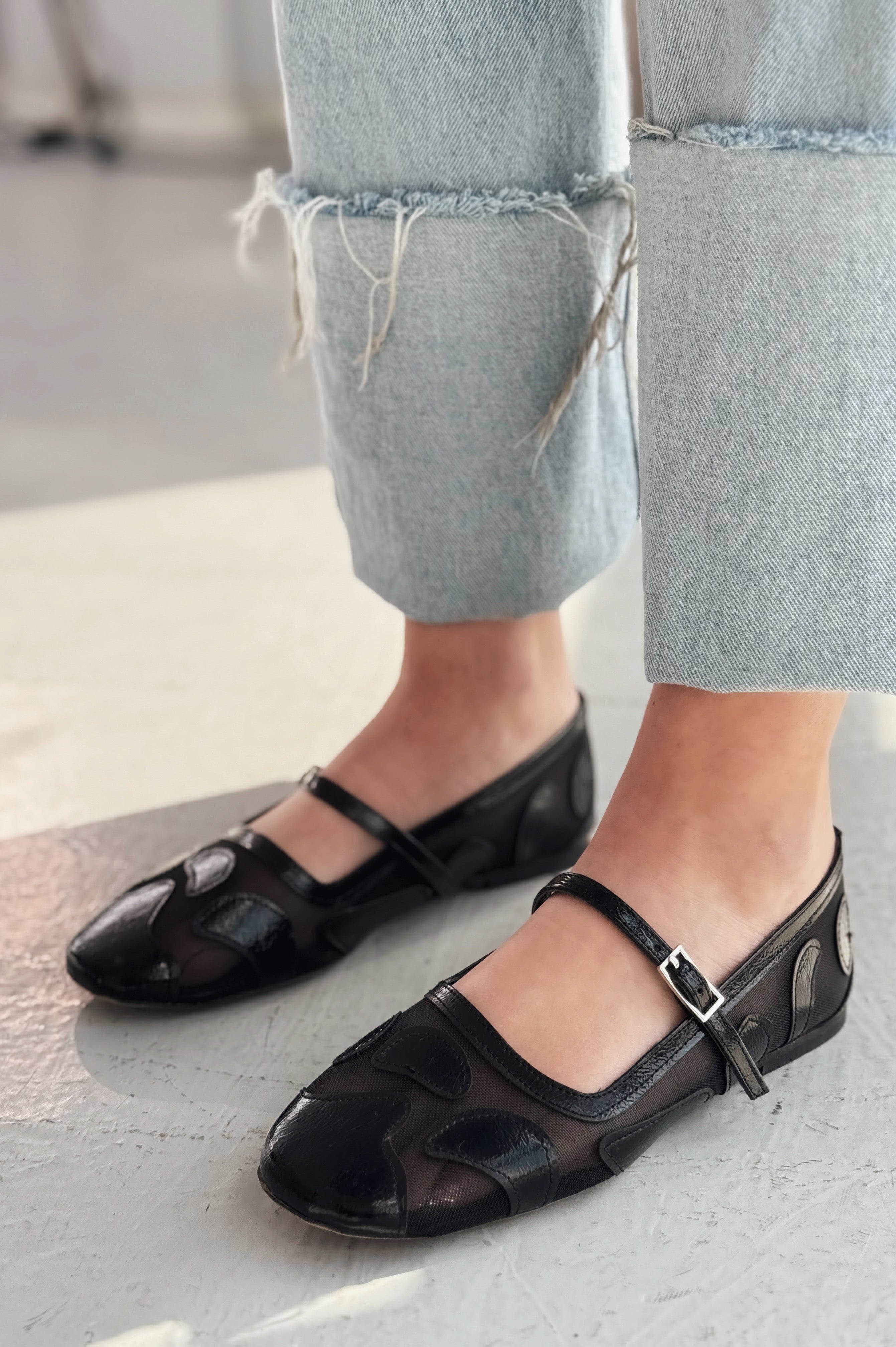 Sartil Metallic Black Tulle Embroidered Women's Flats