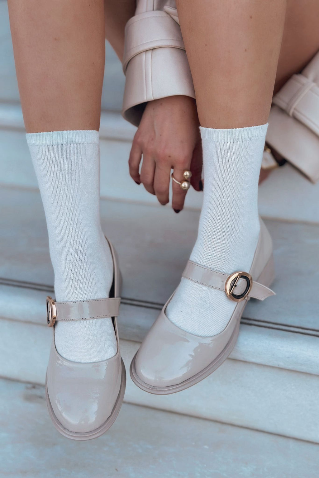 Avito Beige Patent Faux Leather Buckle Detail Women's Low Heel Mary Jane Pumps