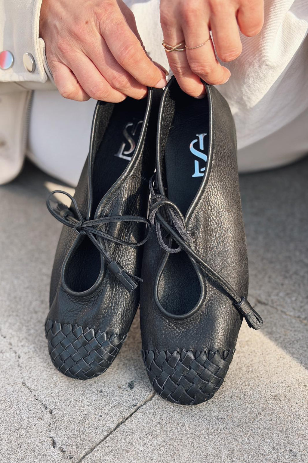 Talorin Black Genuine Leather Women's Lace-Up Flats