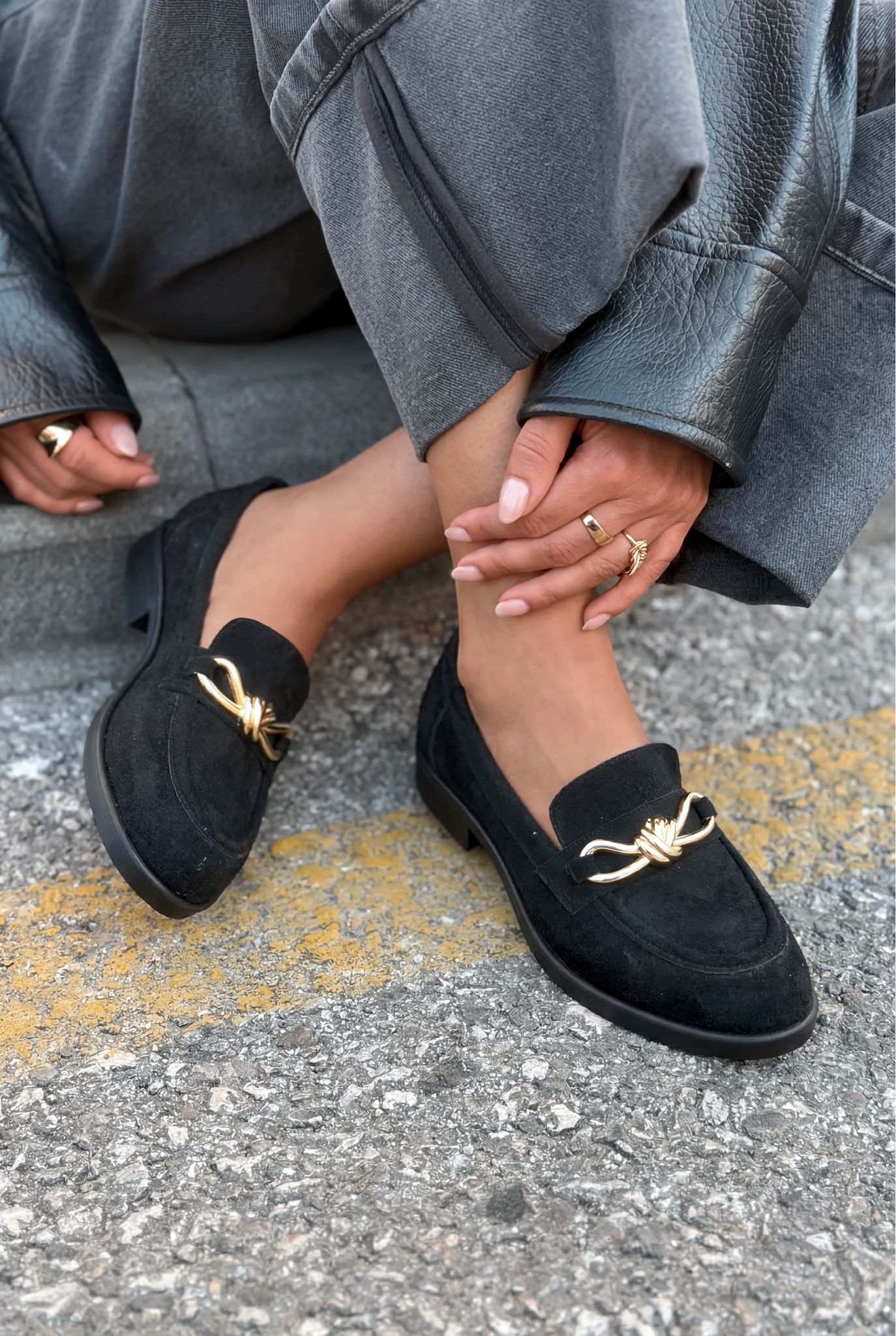Norel Black Suede Bow Detail Women's Loafers