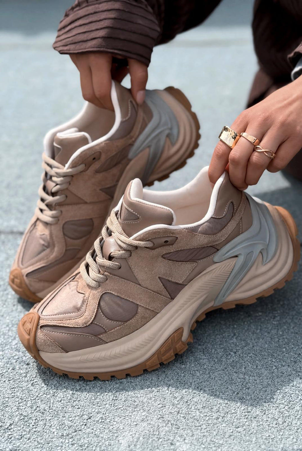 Leriva Taupe Women's Sneakers