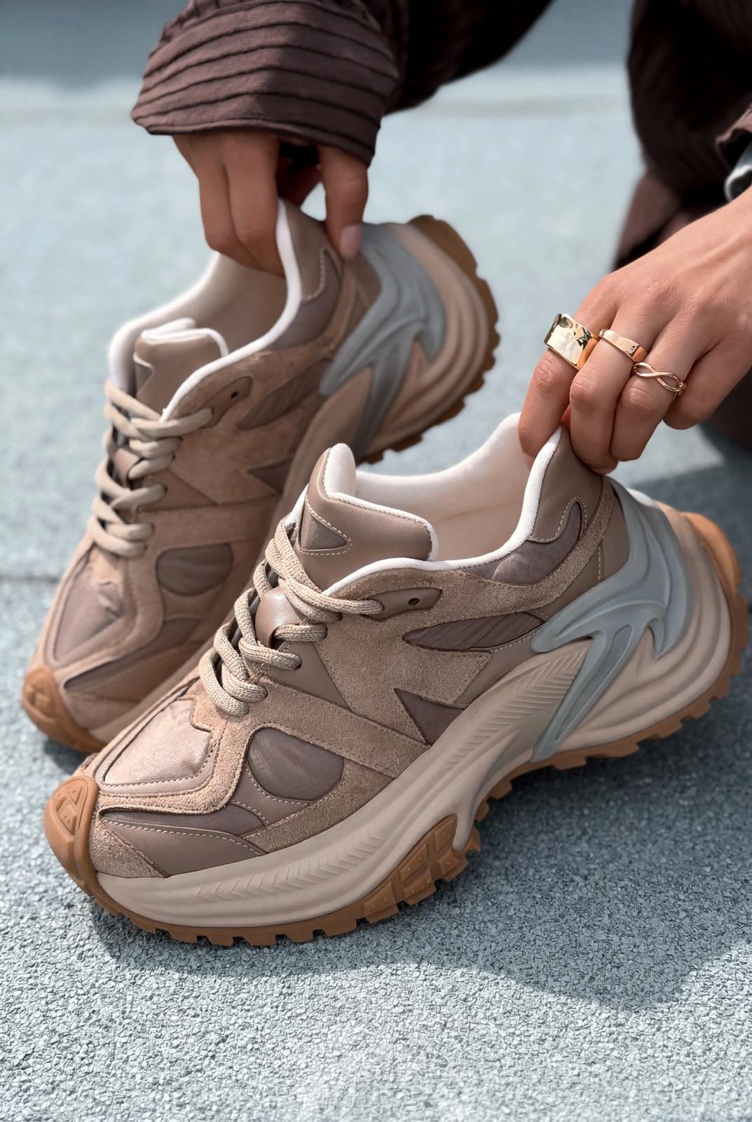 Leriva Taupe Women's Sneakers