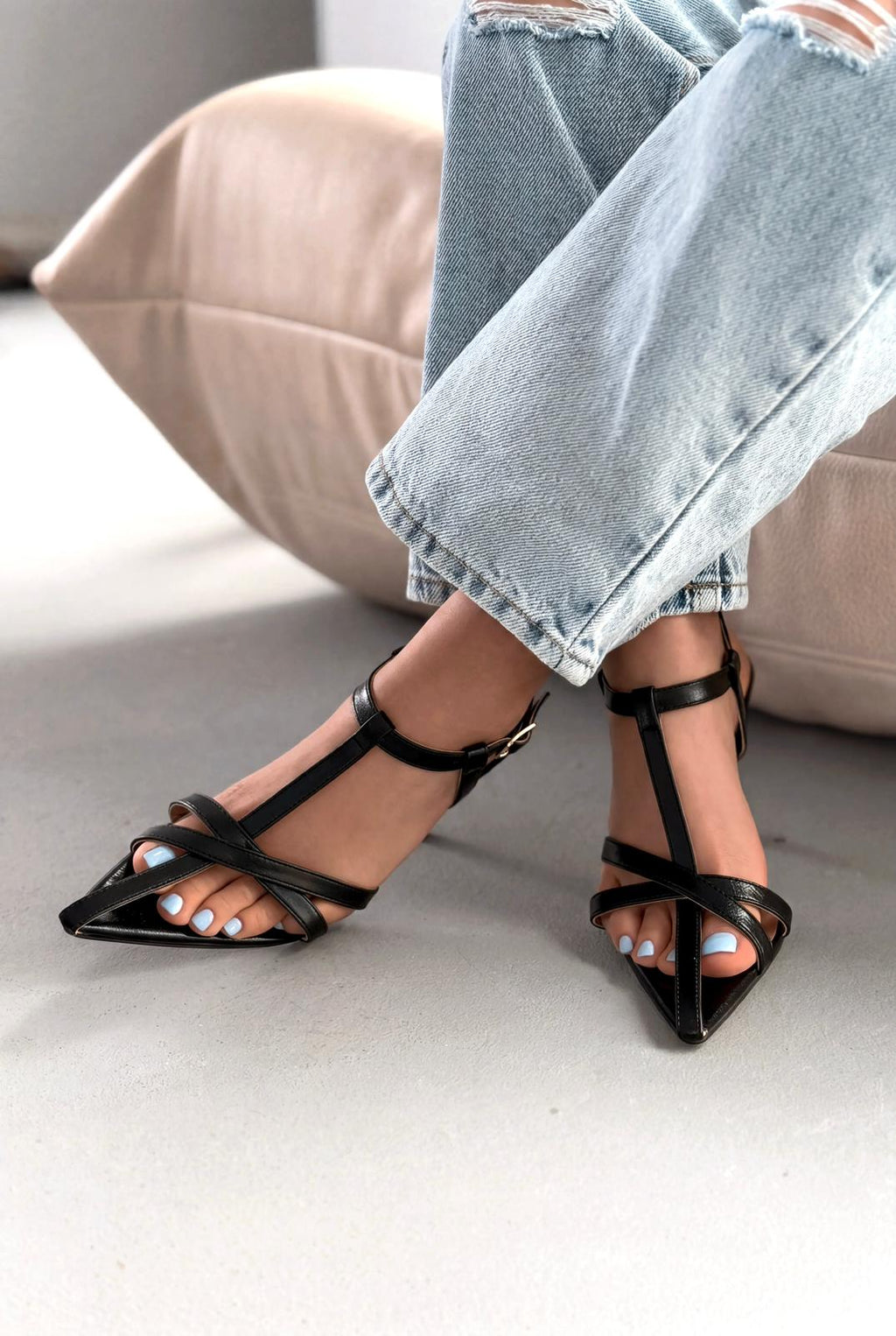 Morlen Black Patent Faux Leather Women's Pumps Sandals