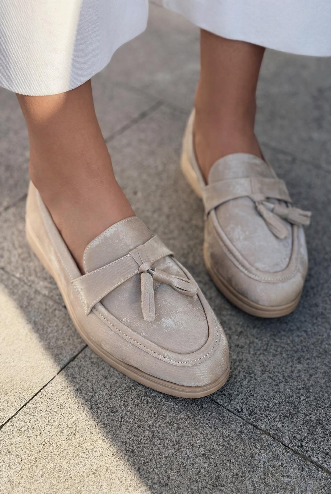 Yorvik Beige Satin Women's Loafers