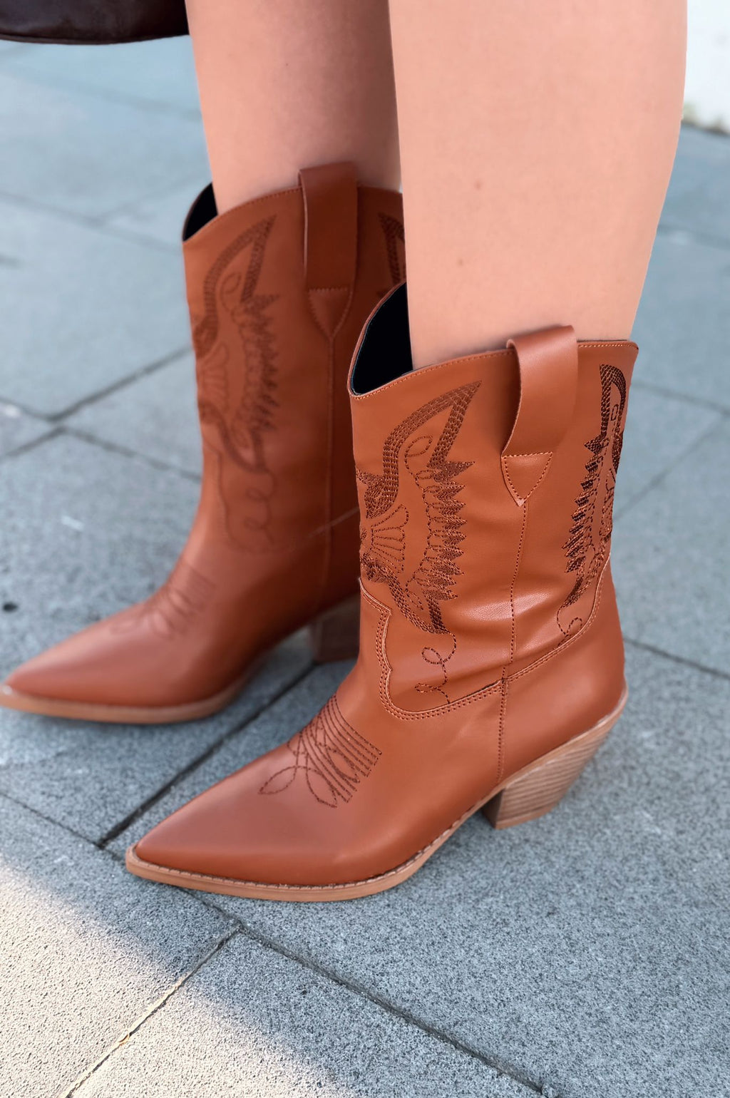 Slaine Women's Cowboy Boots Tan Faux Leather Embroidered