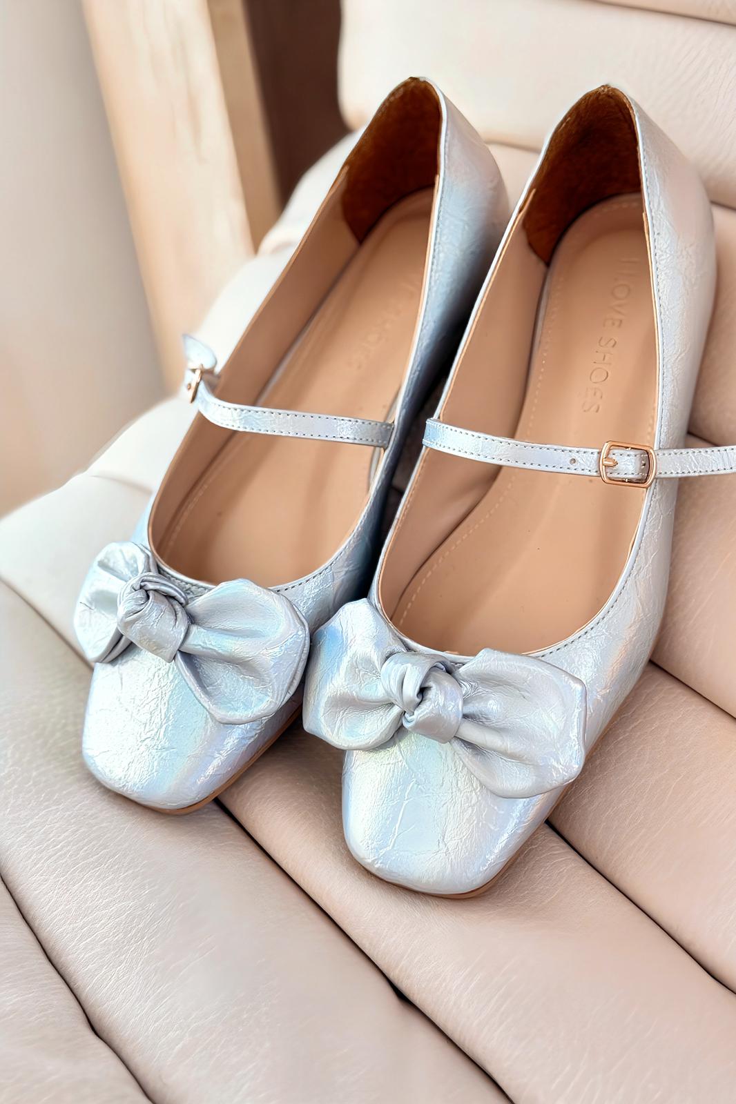 Ratins Silver Hologram Crinkle Faux Leather Bow Detail Women's Flats