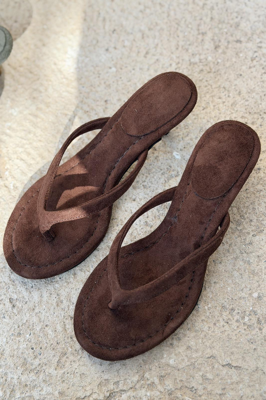 Arlene Light Brown Suede Pumps Thong Sandals
