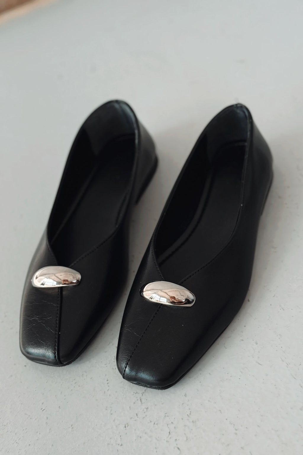 Tormel Black Faux Leather Women's Flats