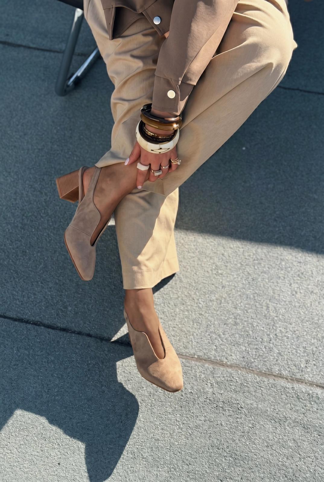 Pelora Taupe Suede Women's Pumps