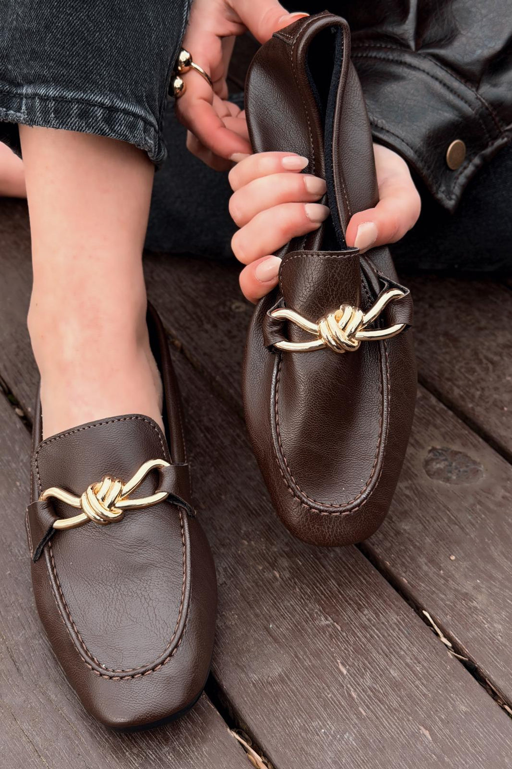 Avelis Women's Loafer Light Brown Faux Leather Bow Detail