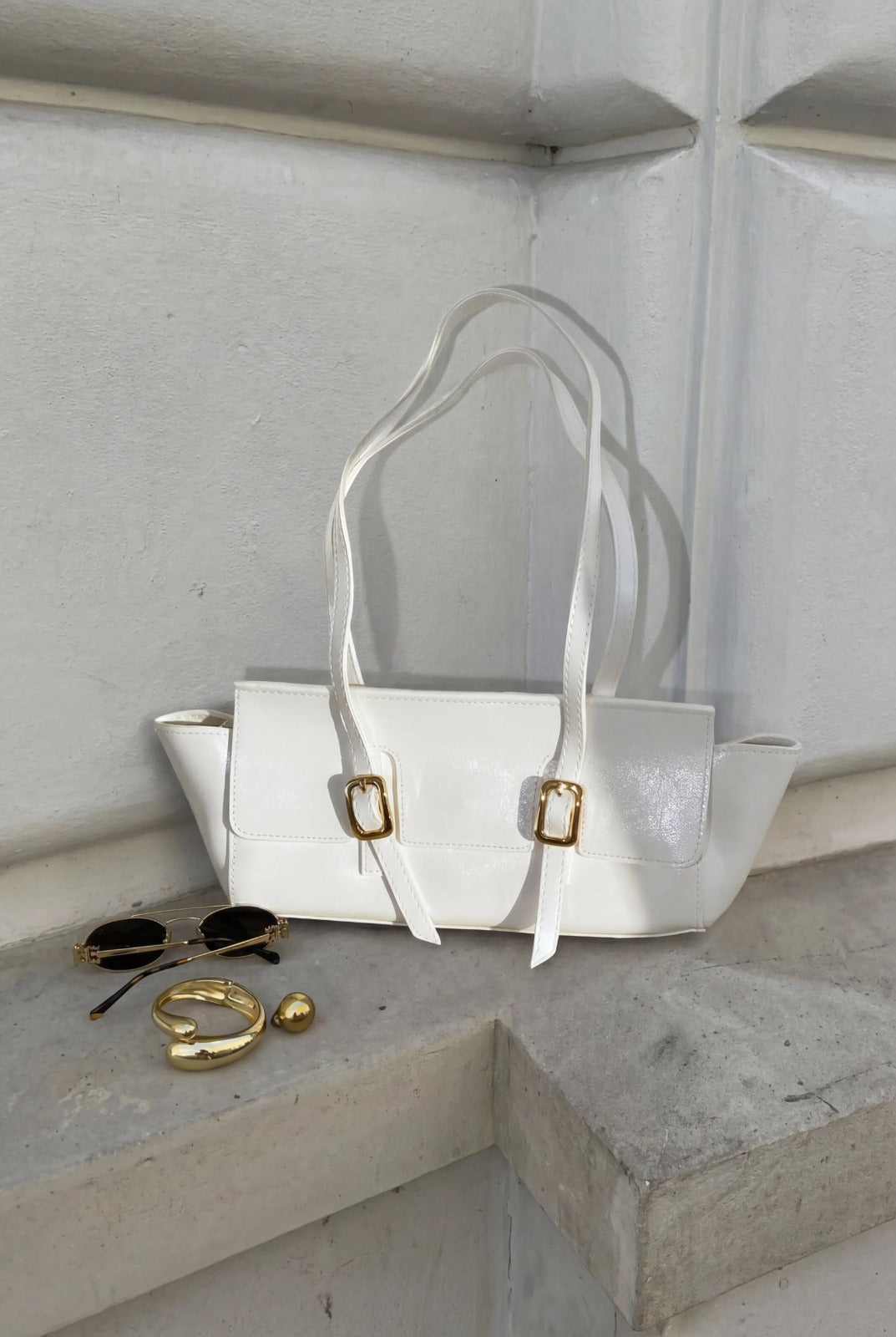 Lariva White Women's Shoulder Bag