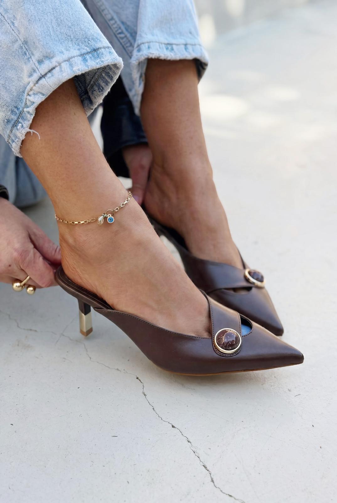 Delvor Light Brown Faux Leather Pumps