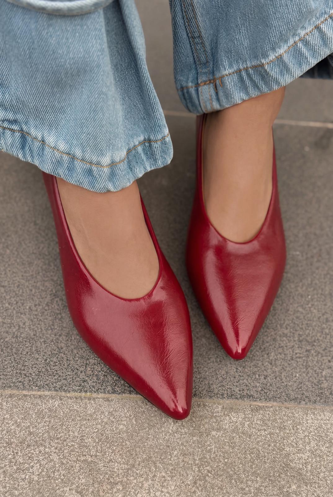 Seranis Burgundy Crinkle Patent Faux Leather Women's Stilettos