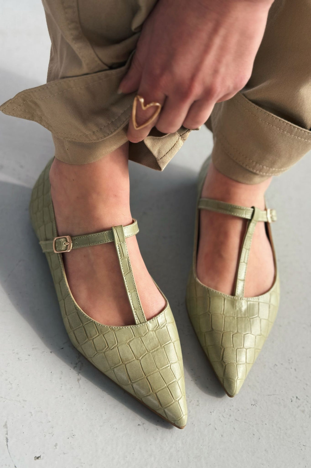Cormel Mint Faux Leather Croc Detail Women's Pumps
