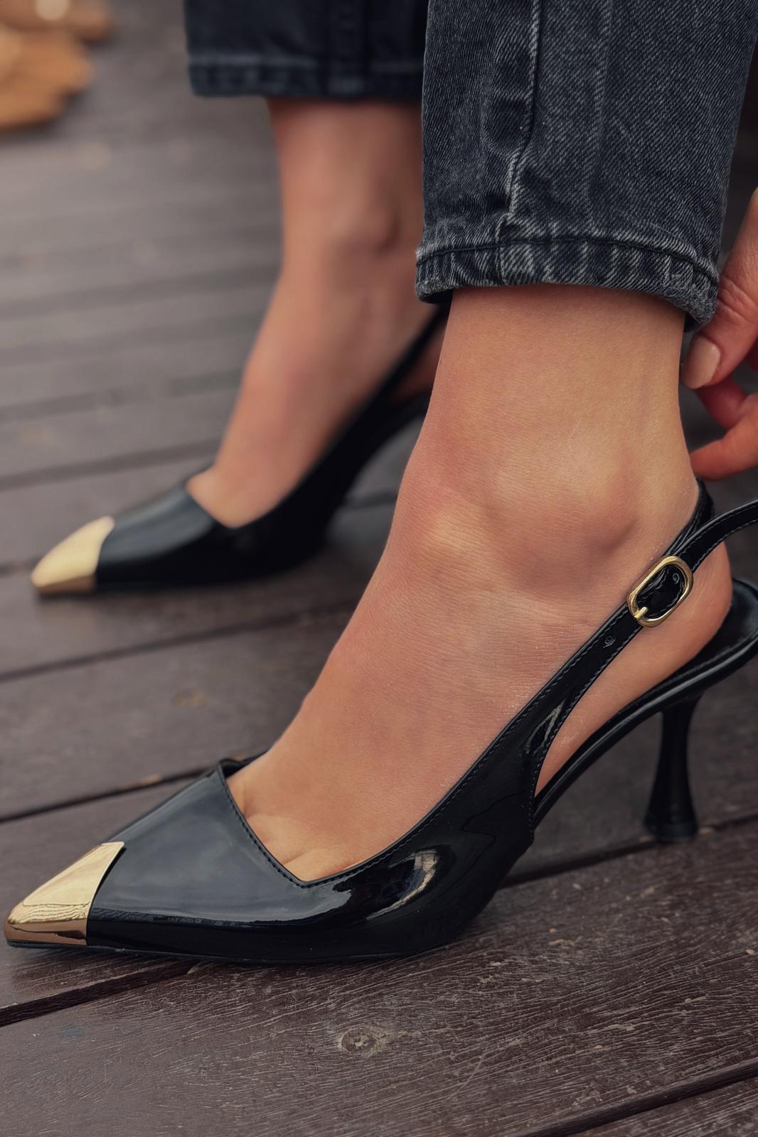 Caligo Black Patent Faux Leather Women's Stilettos