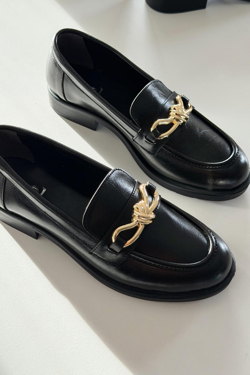 Norel Black Faux Leather Bow Detail Women's Loafers