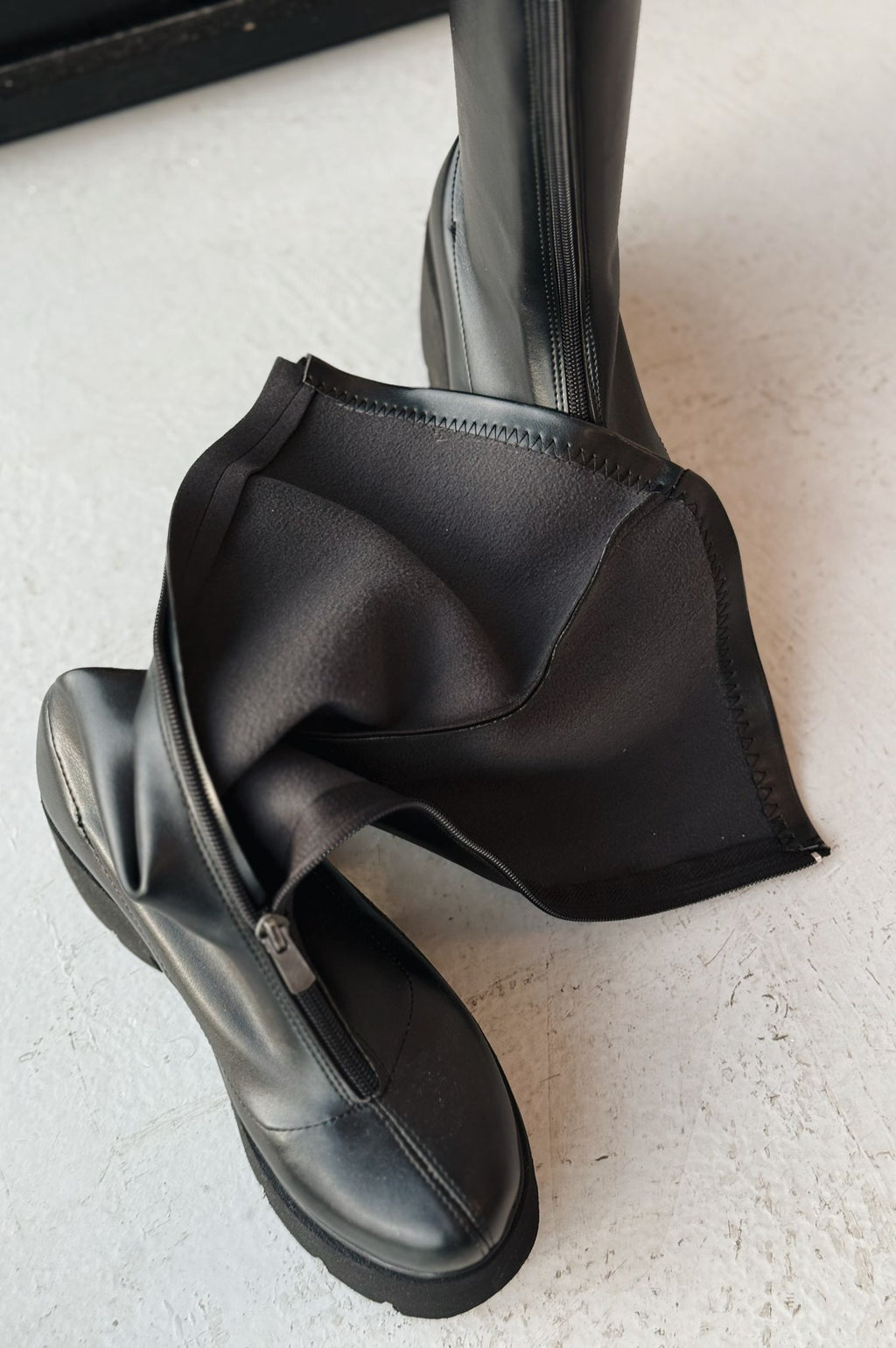 Vodsen Stretch Black Faux Leather Chunky Sole Women's Boots