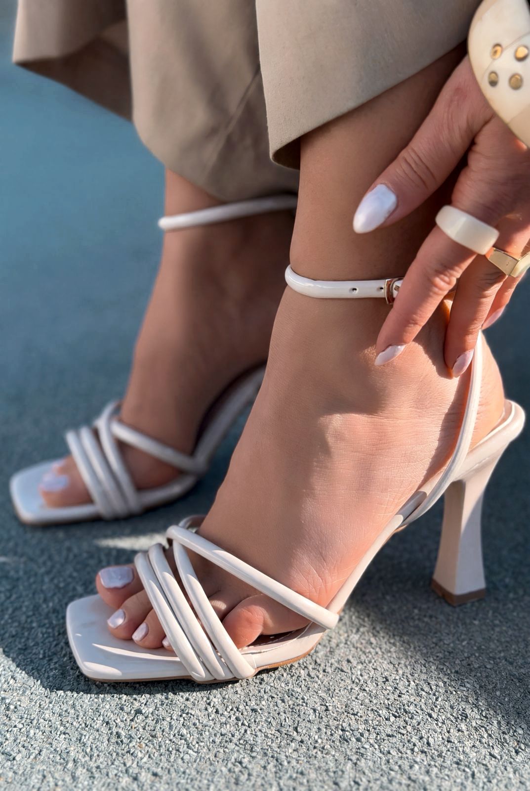 Velisse Beige Patent Faux Leather Women's Pumps Sandals