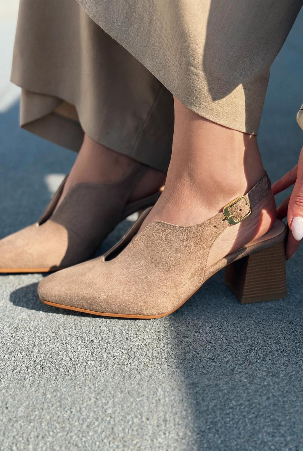 Pelora Taupe Suede Women's Pumps