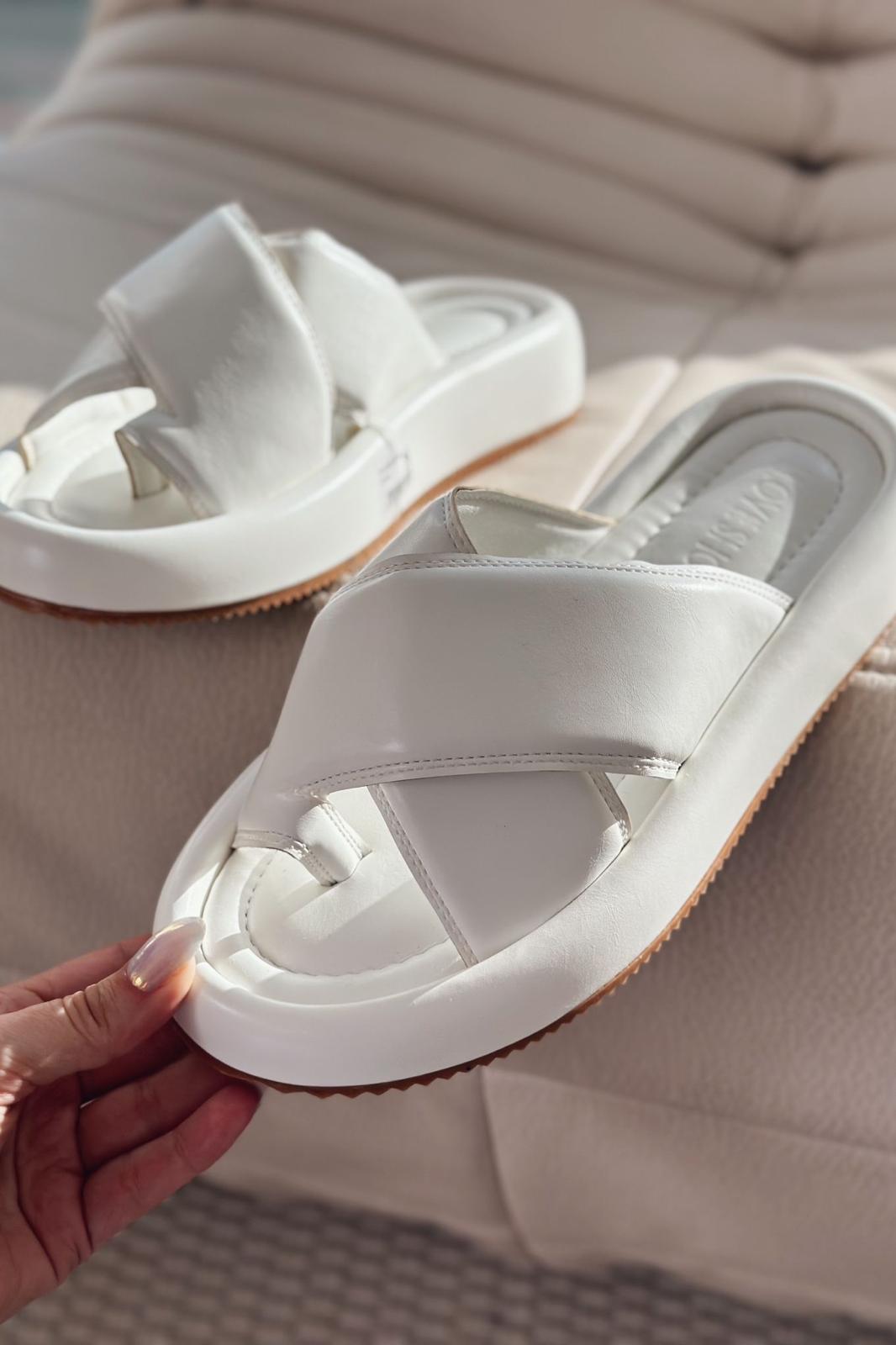 Dersad White Faux Leather Women's Flip Flops