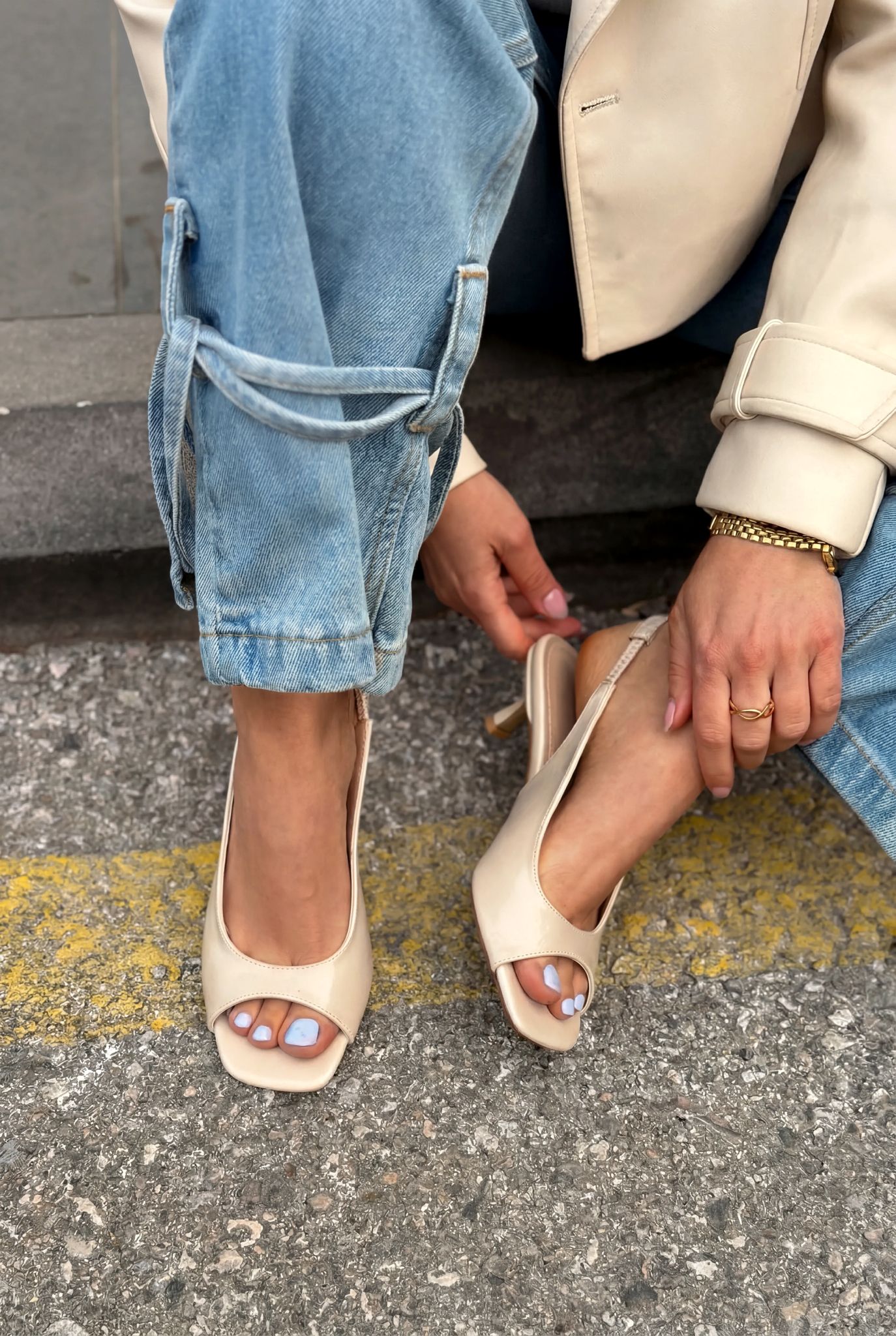 Velavo Beige Crinkled Patent Faux Leather Women's Pumps Sandals