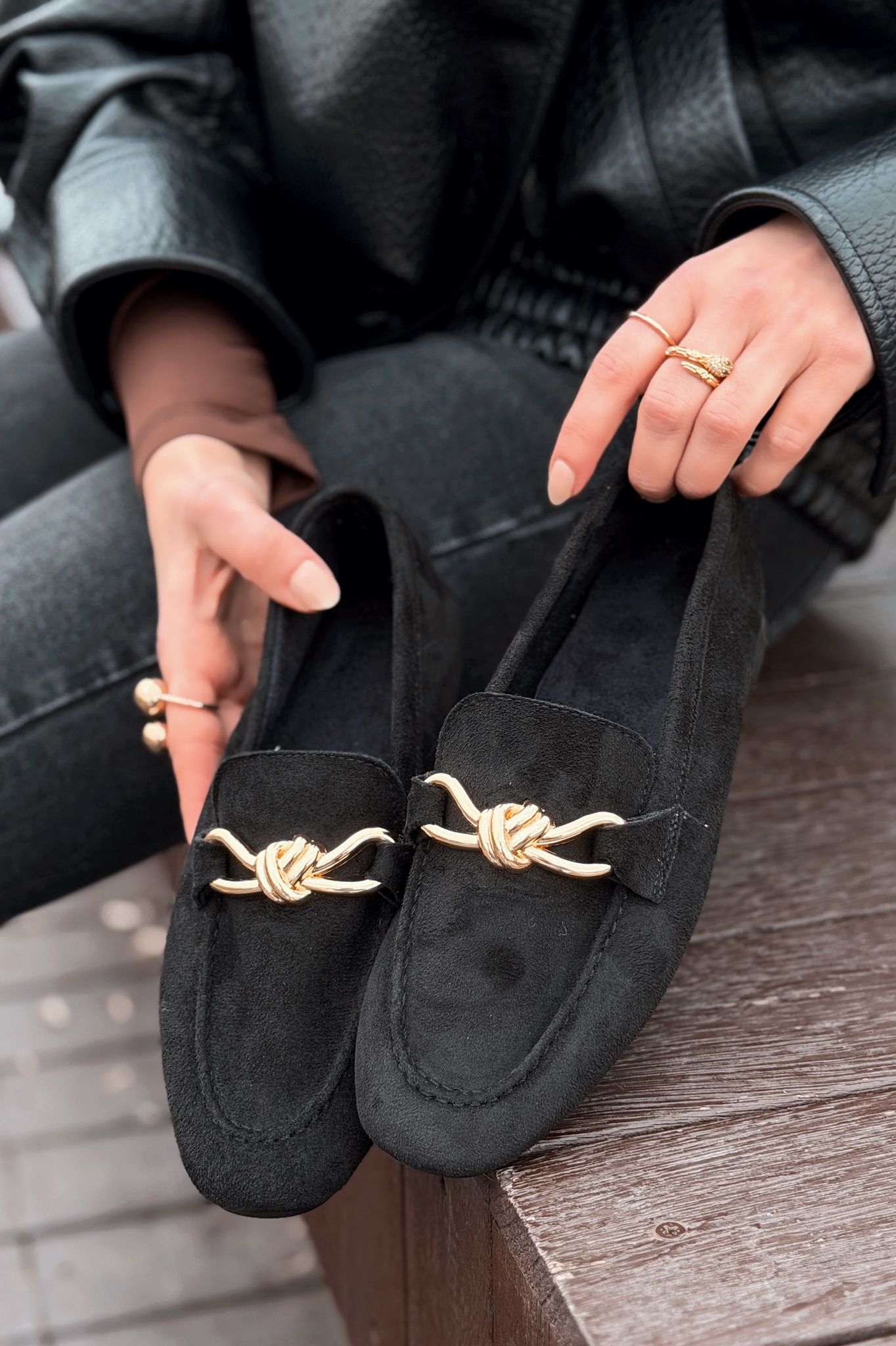 Avelis Black Suede Bow Detail Women's Loafers
