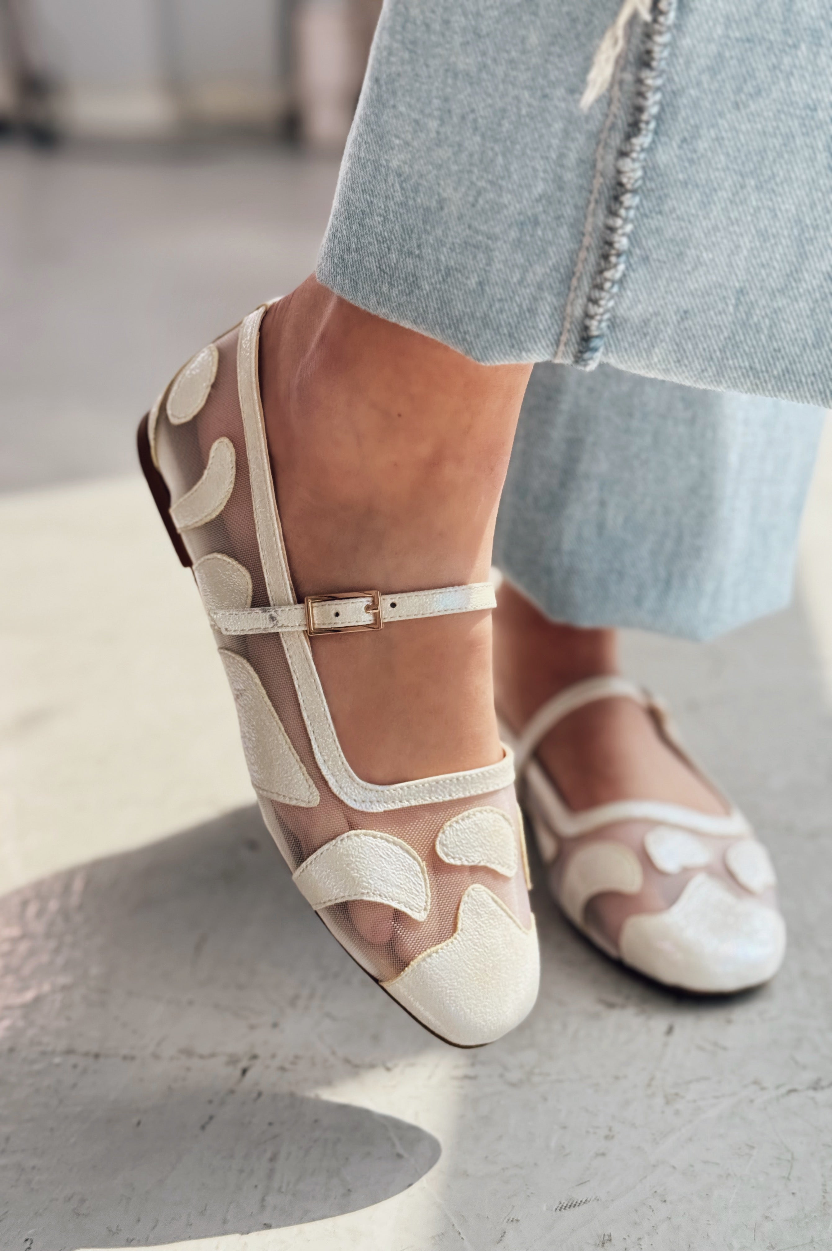 Sartil Metallic White Tulle Embroidered Women's Flats