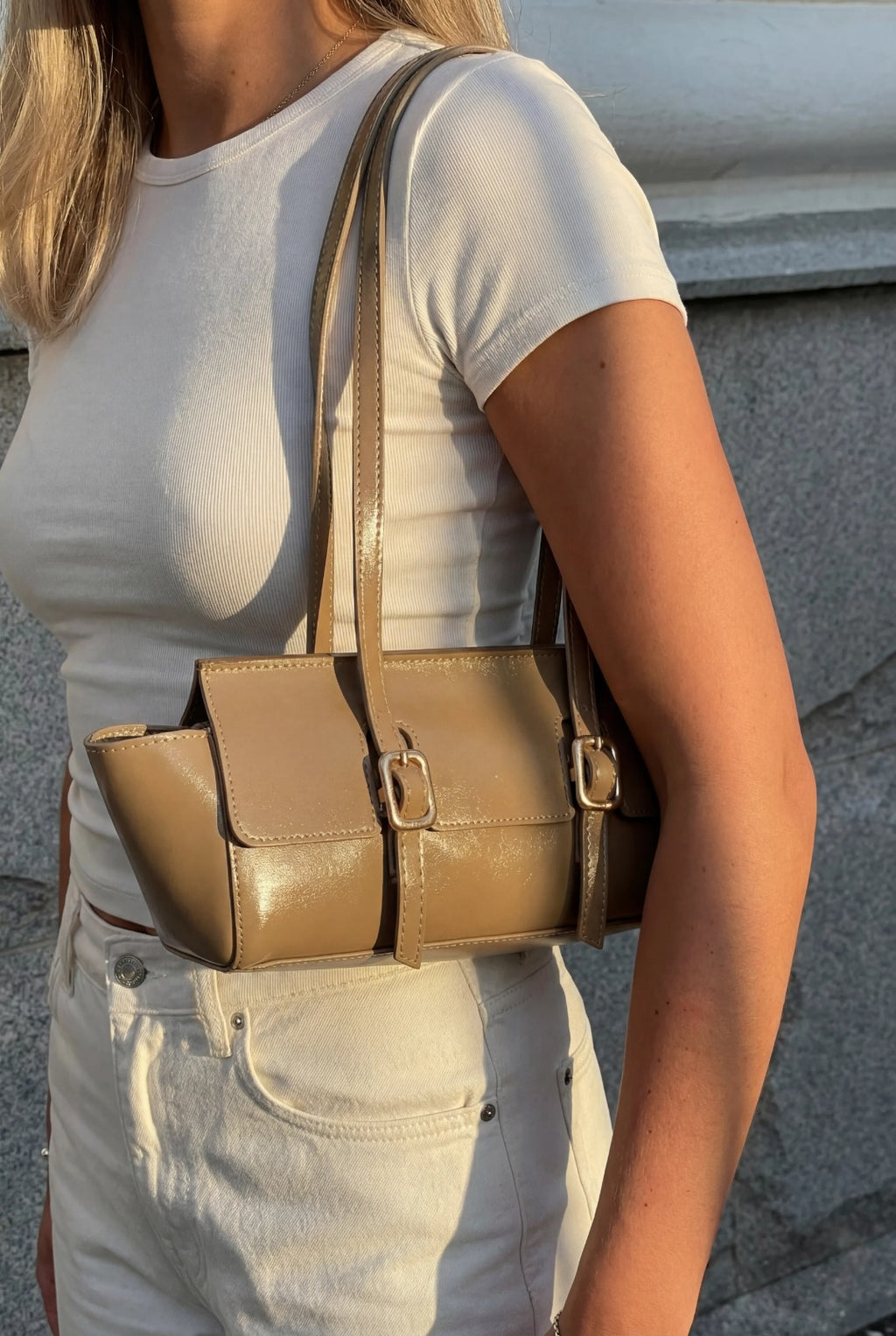 Lariva Taupe Women's Shoulder Bag