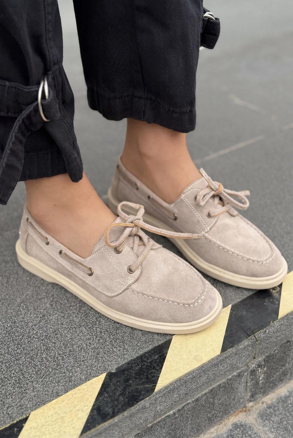 Morin Taupe Suede Women's Oxford Shoes