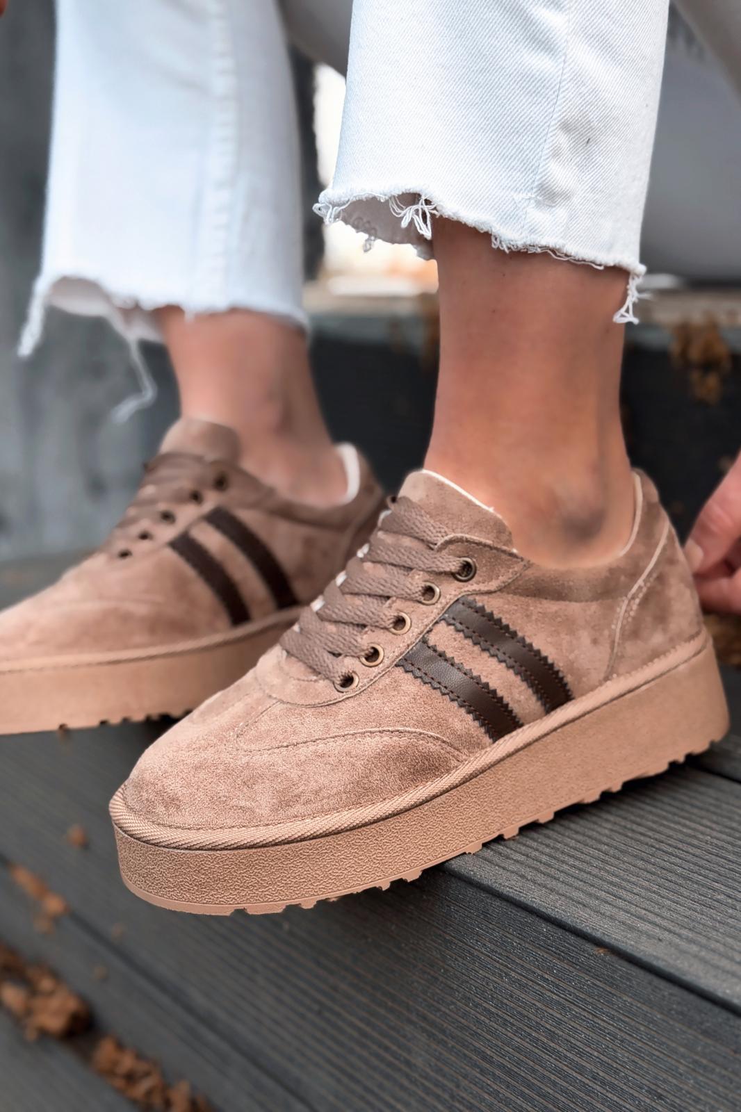 Vireo Camel Suede Women's Sneakers
