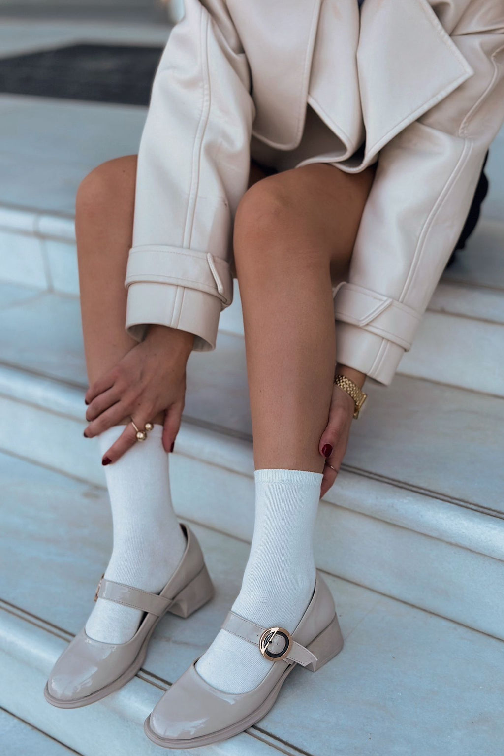 Avito Beige Patent Faux Leather Buckle Detail Women's Low Heel Mary Jane Pumps