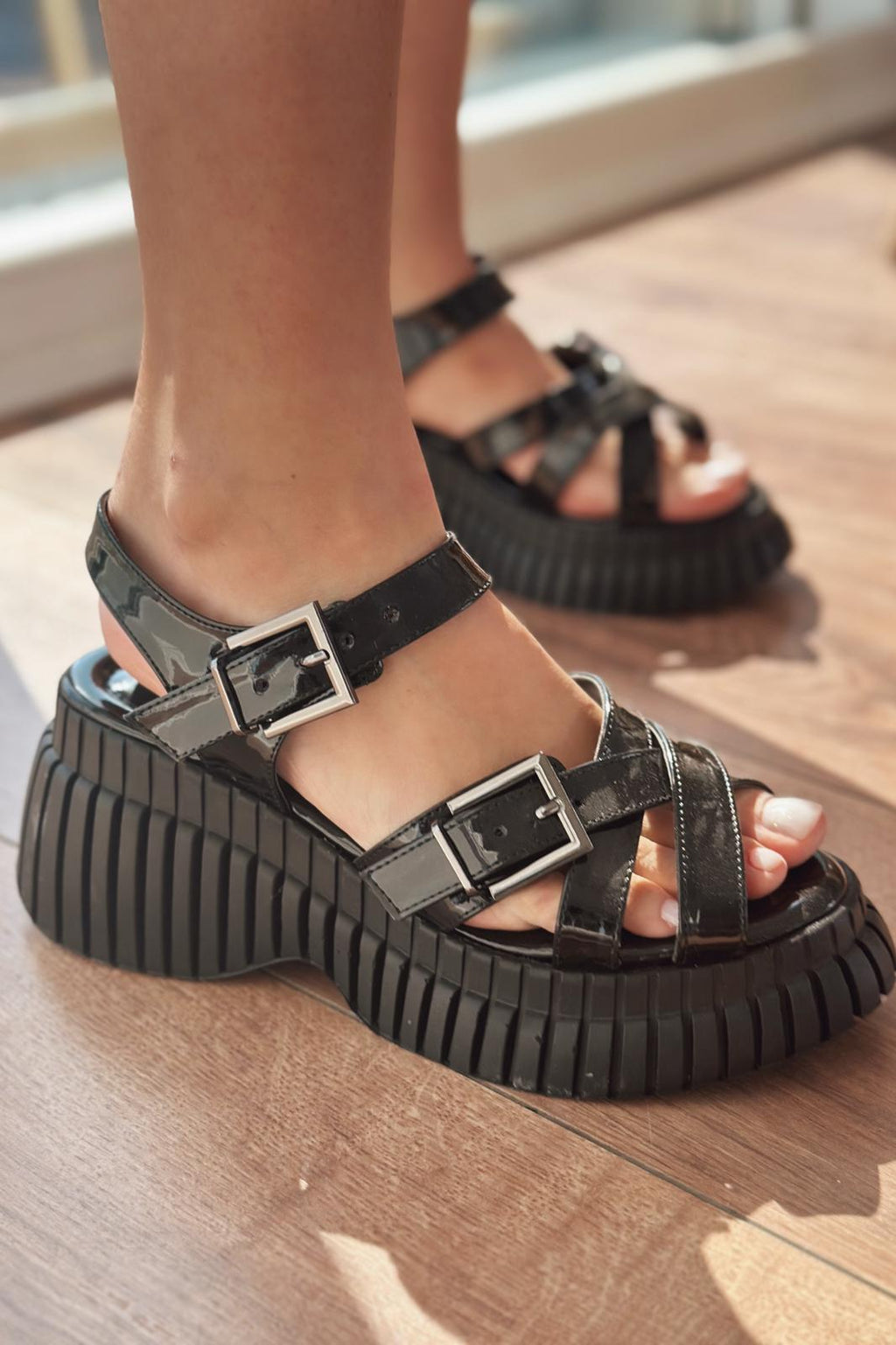 Vony Black Patent Faux Leather Buckle Thick Sole Women's Sandals