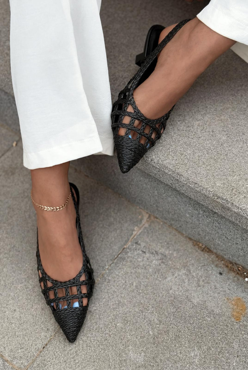 Zelya Black Faux Leather Women's Pumps