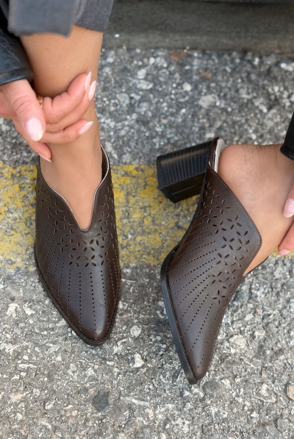 Noravina Genuine Leather Brown Pumps