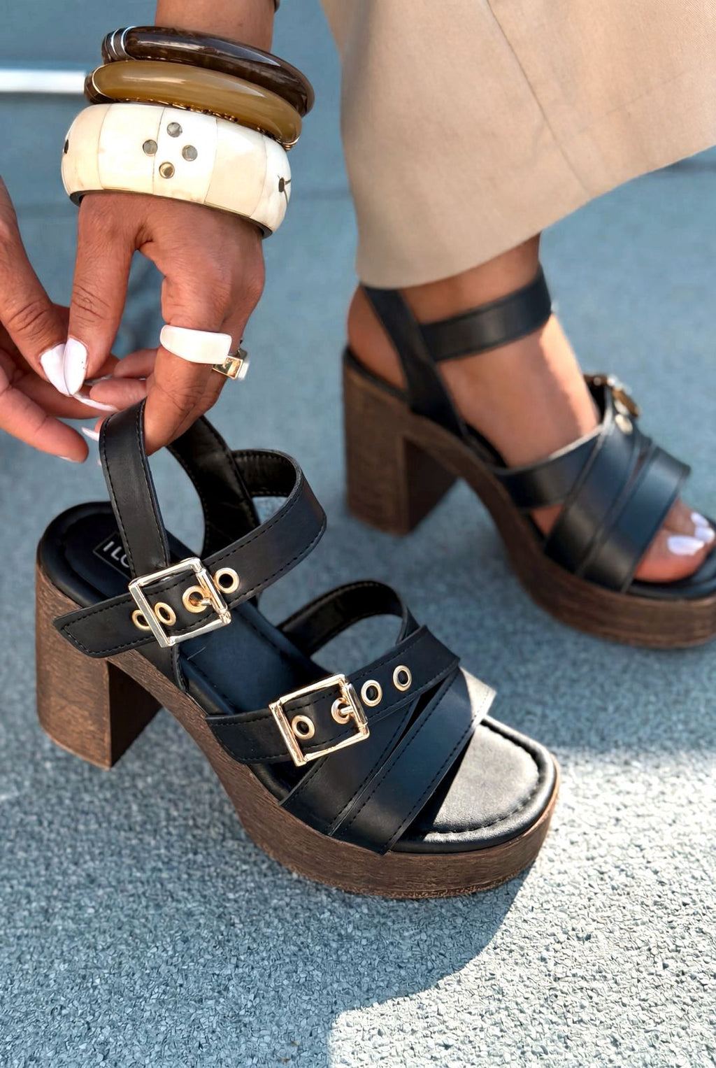 Rovena Black Faux Leather Women's Platform Pumps Sandals