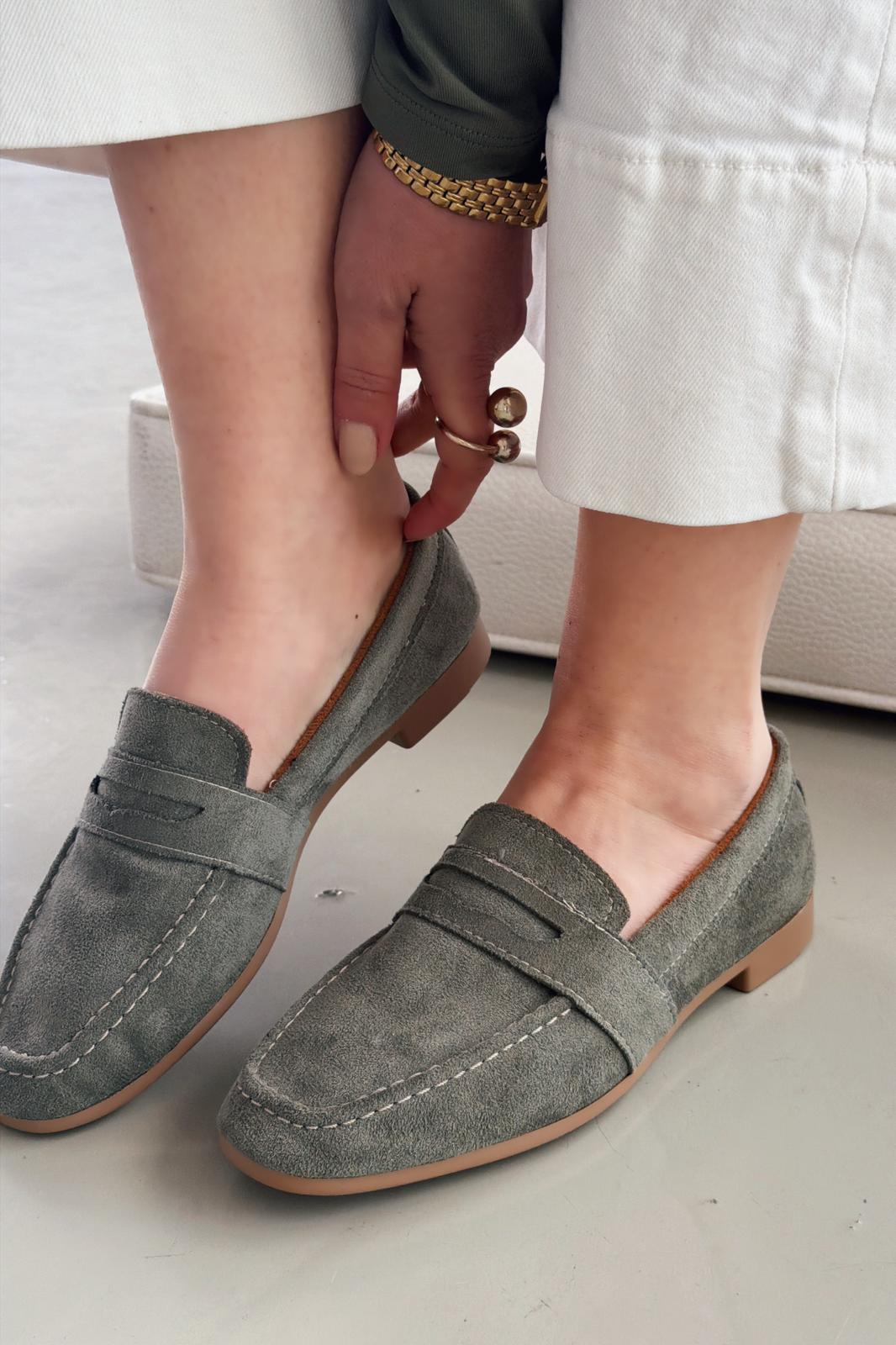 Orvino women's loafer Khaki suede