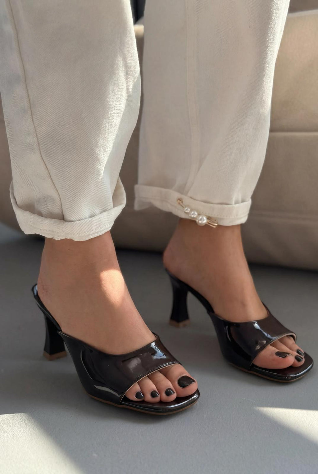 Arinor Taupe Patent Faux Leather Women's Pumps