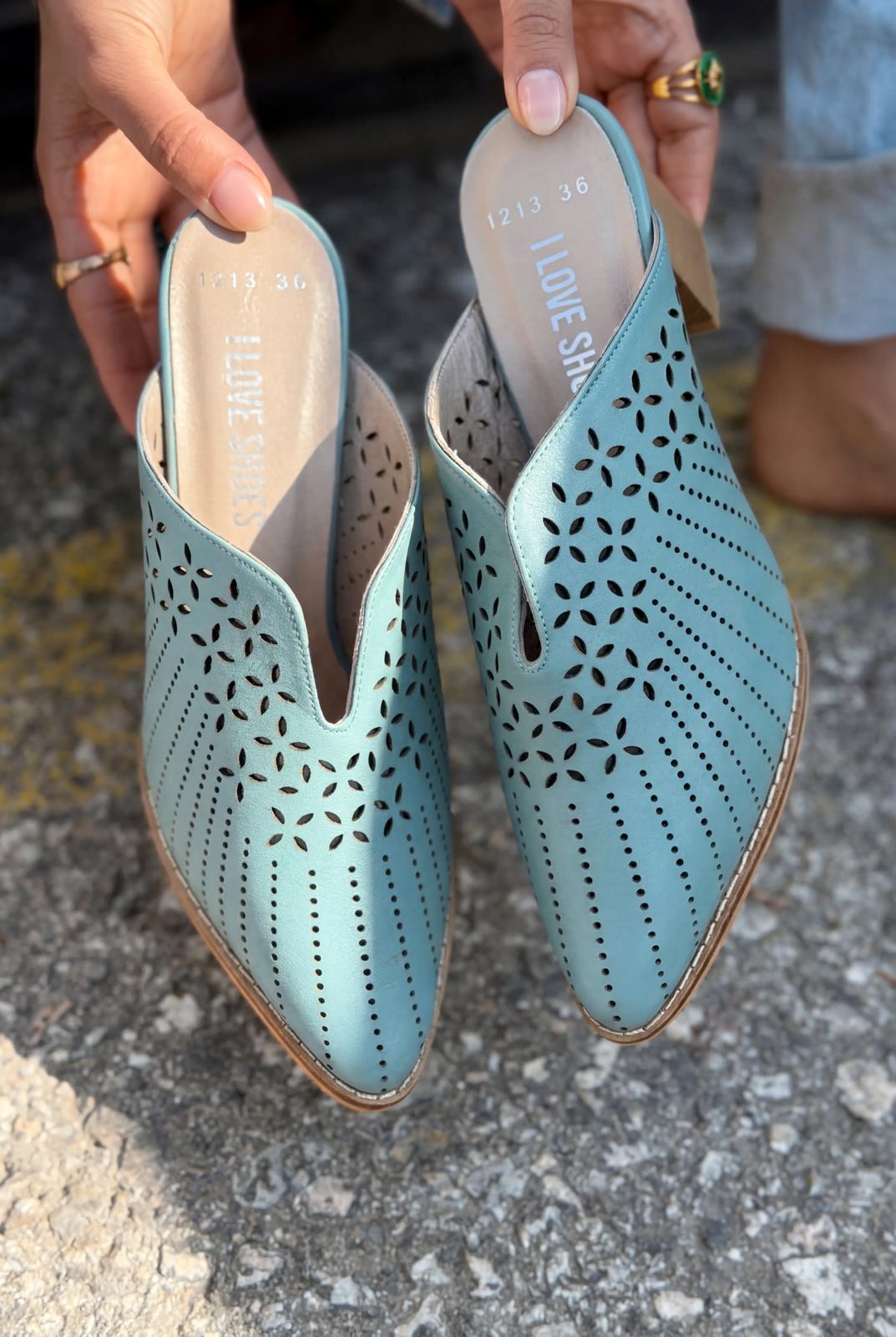 Noravina Blue Genuine Leather Pumps