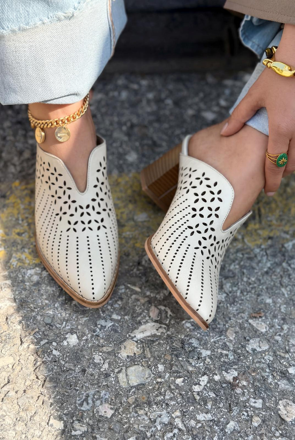 Noravina Genuine Leather Pumps Mule Beige