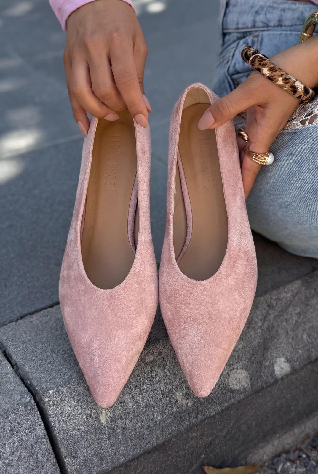 Seranis Powder Suede Genuine Leather Stiletto