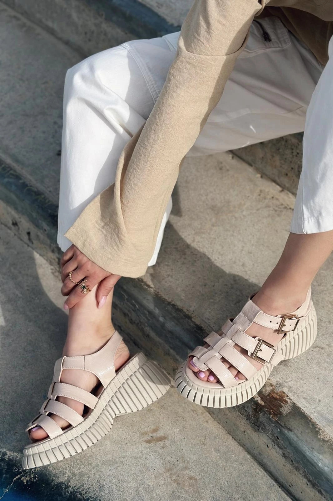 Movina Patent Buckle Thick Sole Women's Sandals Beige