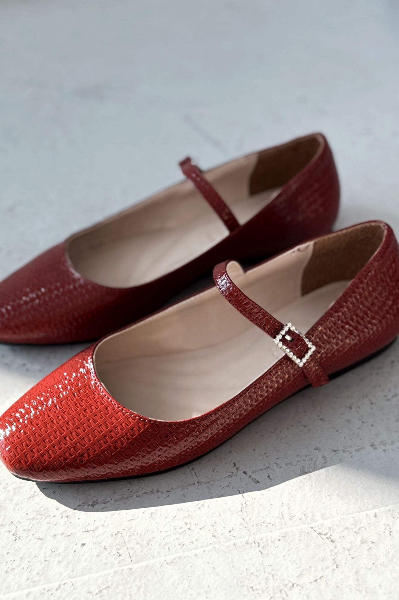 Edwons Burgundy Patent Faux Leather Women's Flats