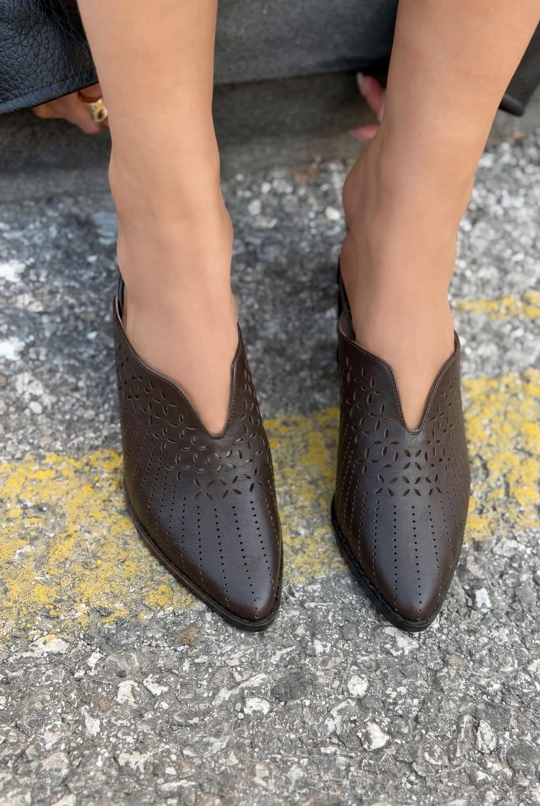 Noravina Genuine Leather Brown Pumps
