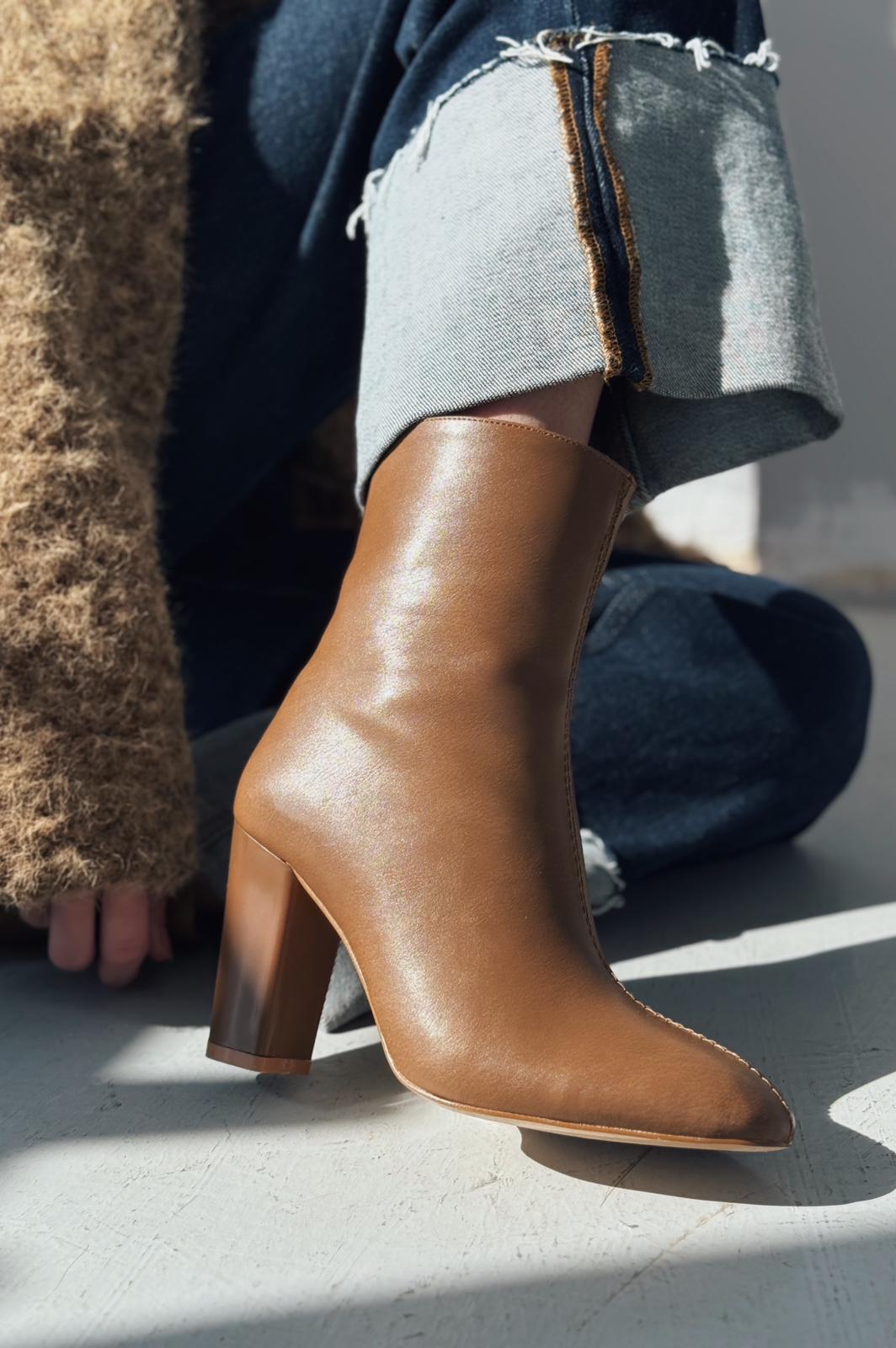 Sionsa Camel Faux Leather High Heel Boots