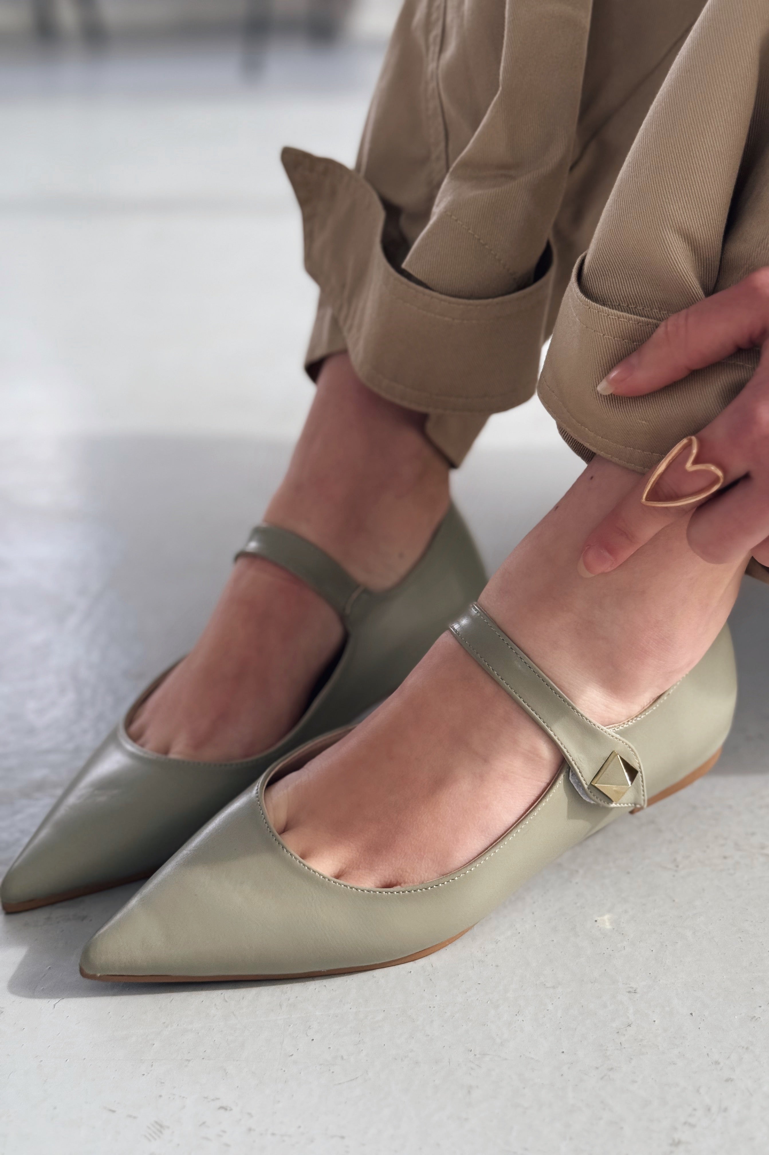Brano Mint Green Faux Leather Women's Pointed Toe Flats