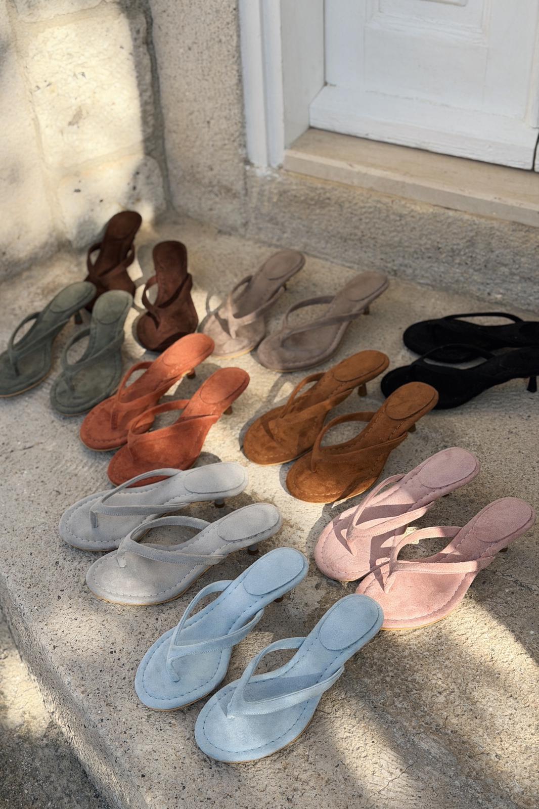 Arlene Taupe Suede Pumps Thong Sandals